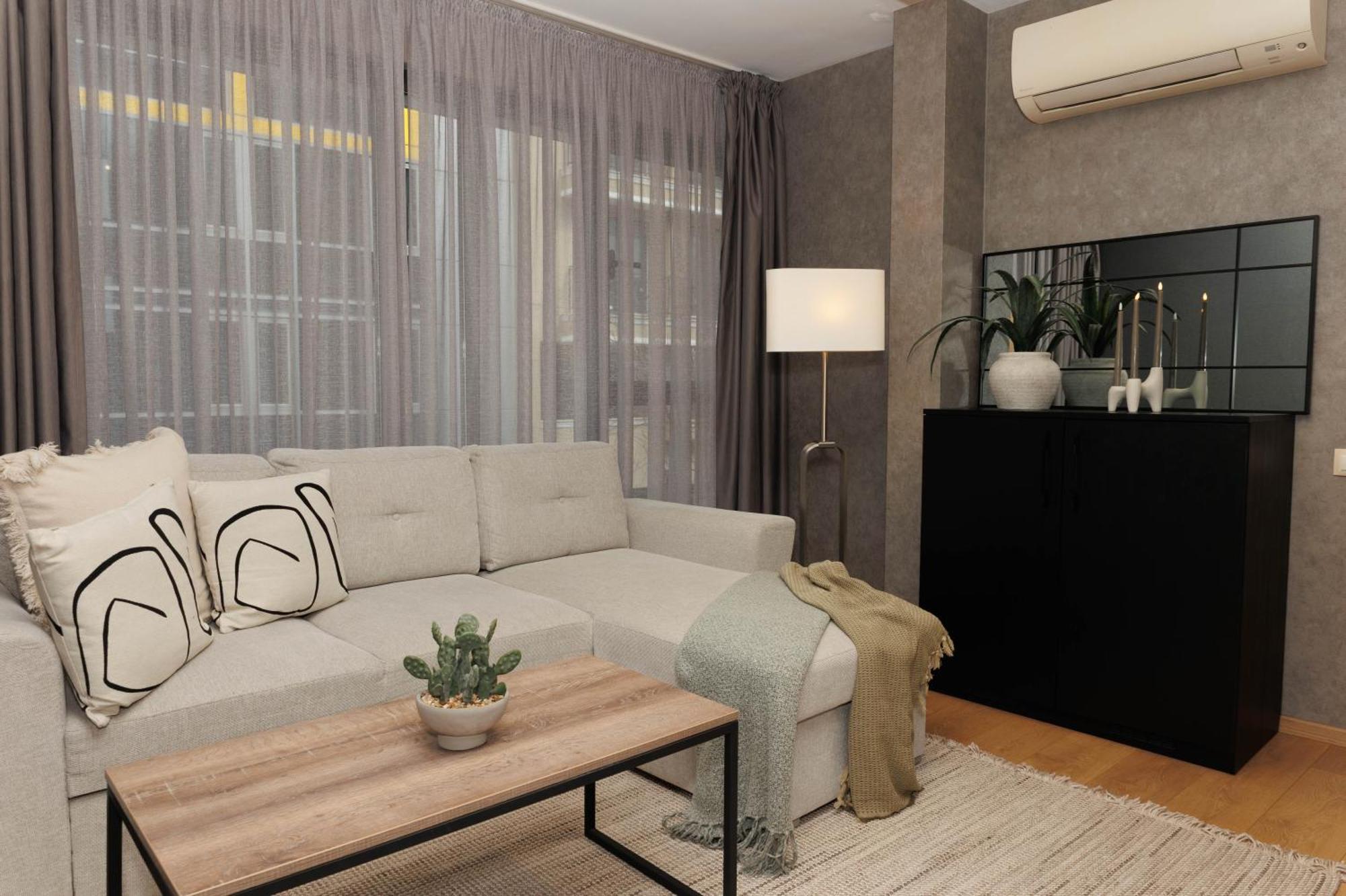 City Center Apartments With Parking Płowdiw Zewnętrze zdjęcie