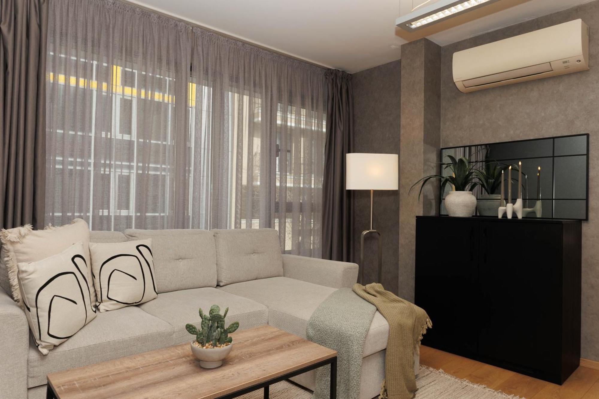 City Center Apartments With Parking Płowdiw Zewnętrze zdjęcie